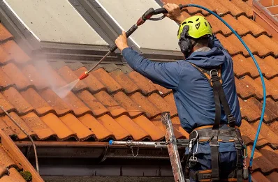 Démoussage et hydrofuge de toiture à Chermisey